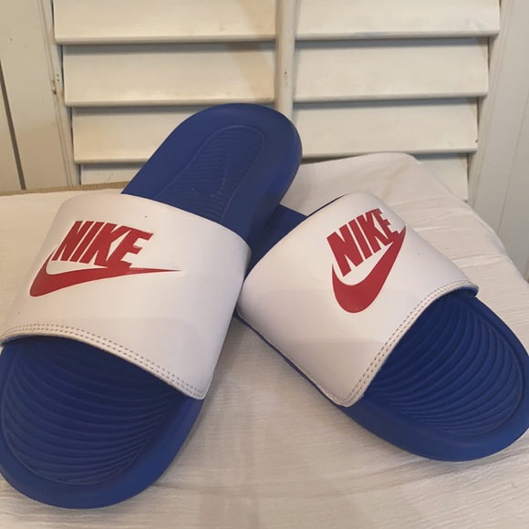 Nike Slides/ Size 8